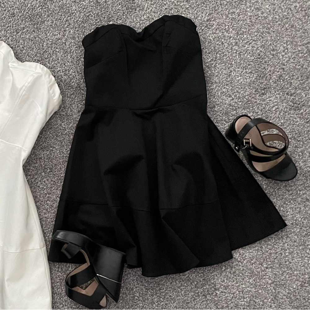 Express Black Strapless Dress | Sweetheart Cut | Fit & Flare | Size 4